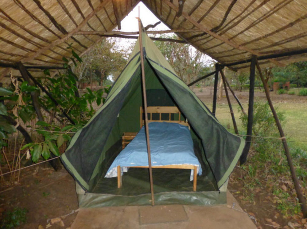 Barefoot Safari Lodge Лилонгве Экстерьер фото